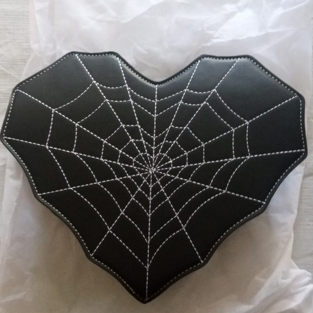 Black Heart w Spider Web Design Backpack / Shoulder Bag New - Picture 2 of 12